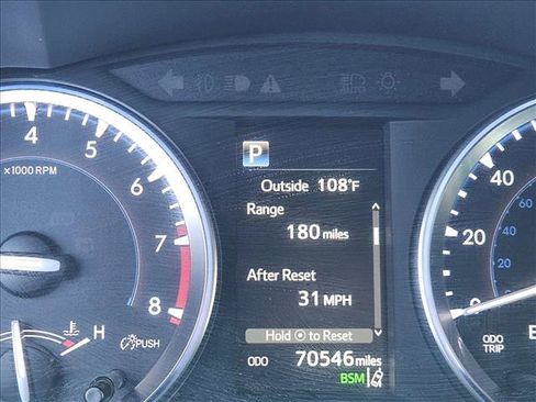 Used 2017 Toyota Highlander SE AWD/4WD image 13
