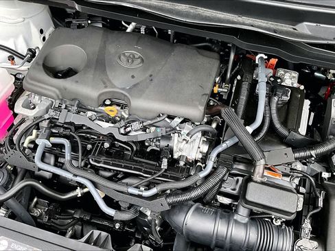 Certified 2024 Toyota Sienna Platinum image 32