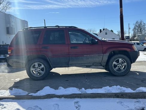Used 2004 Jeep Grand Cherokee Laredo w/ Tan Your Hide Group image 5