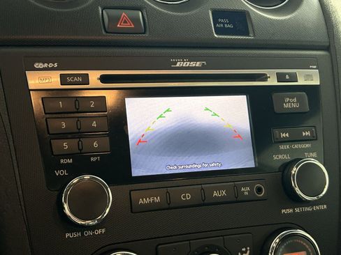 Used 2010 Nissan Altima 2.5 S w/ Premium Audio Pkg image 19