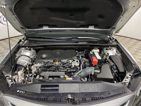 Used 2023 Toyota Camry SE w/ Cold Weather Package image 22