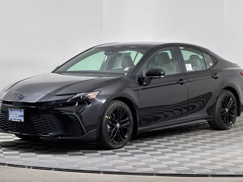 New 2026 Toyota Camry SE image 8