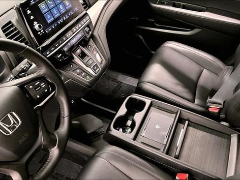 Used 2025 Honda Odyssey EX-L image 16