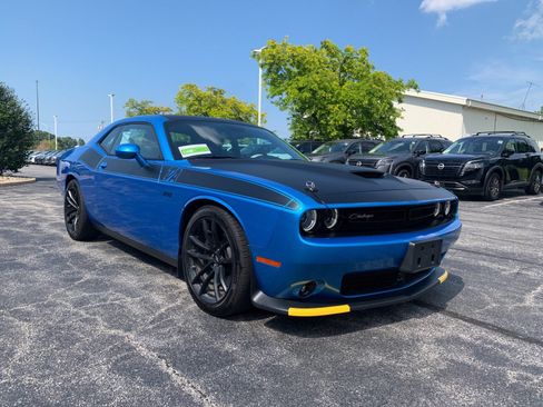 Used 2023 Dodge Challenger R/T Scat Pack w/ T/A Package RWD image 5