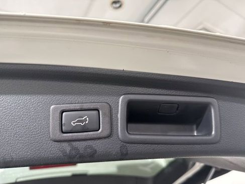 Used 2017 Subaru Forester 2.5i Limited w/ Protection Package #2 image 14