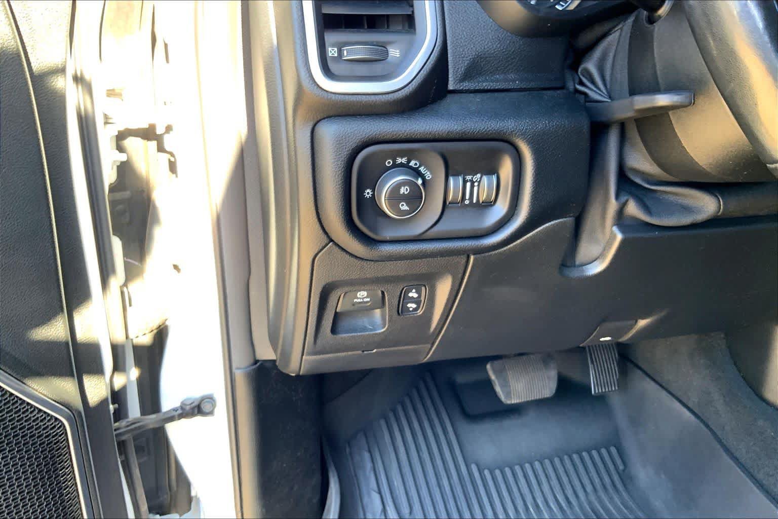 Used 2021 RAM 1500 Laramie w/ Laramie Southwest Edition AWD/4WD image 32