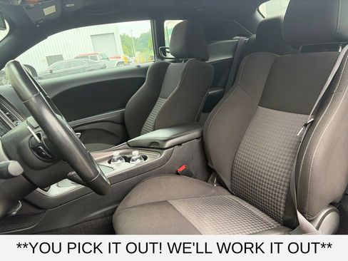 Used 2023 Dodge Challenger R/T RWD image 10