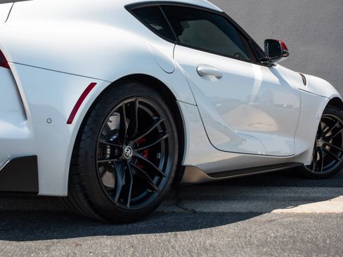 Used 2020 Toyota Supra Launch Edition w/ Driver Assist Package RWD image 31