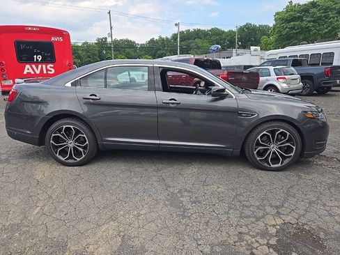 Used 2018 Ford Taurus SHO w/ Sho Performance Package AWD/4WD image 8