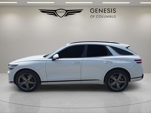 Used 2024 Genesis GV70 3.5T Sport w/ Sport Prestige Package AWD/4WD image 2