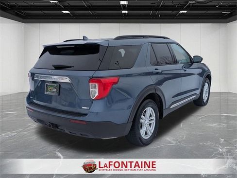 Used 2020 Ford Explorer XLT w/ Comfort Package image 5