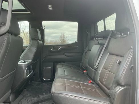 Used 2024 Chevrolet Silverado 1500 High Country w/ High Country Premium Package image 36