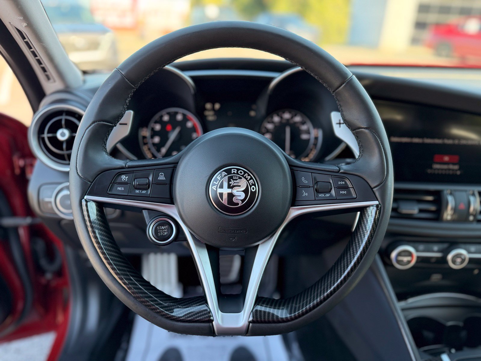 Used 2017 Alfa Romeo Giulia Ti w/ TI 19" Sport Package AWD/4WD image 17