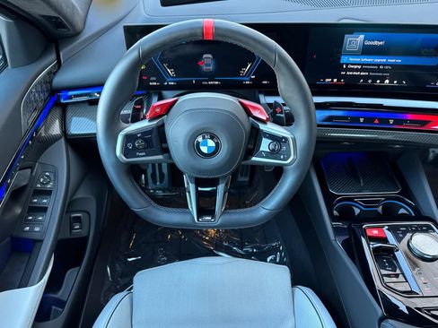 Used 2025 BMW M5 w/ Carbon Package image 15