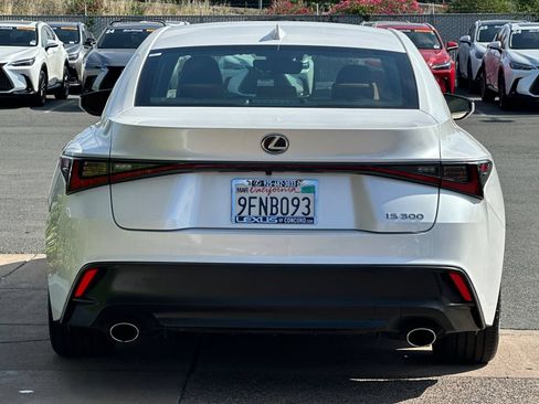 Used 2023 Lexus IS 300 w/ Comfort Package RWD image 5