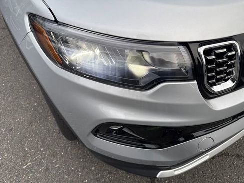 New 2026 Jeep Compass Limited image 15