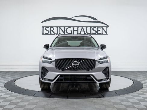 New 2026 Volvo XC60 B5 Plus w/ Climate Package AWD/4WD image 2