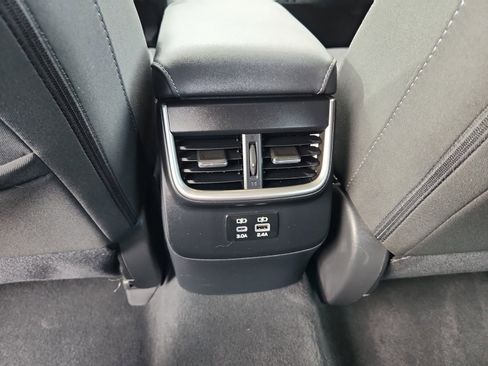 Used 2024 Subaru Legacy Premium image 32