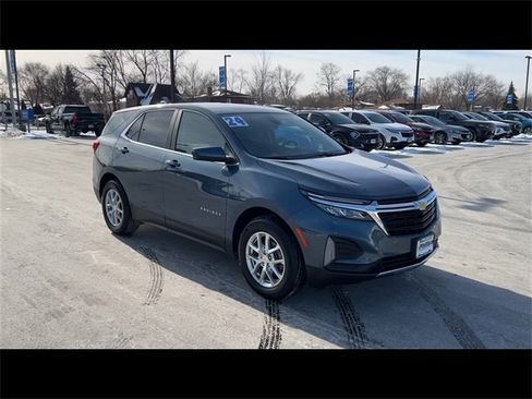 Certified 2024 Chevrolet Equinox LT image 2