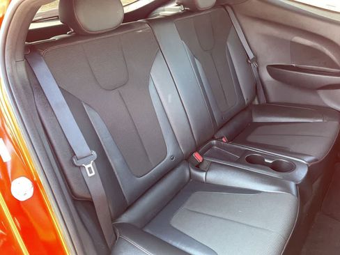 Used 2019 Hyundai Veloster 2.0 Premium image 15