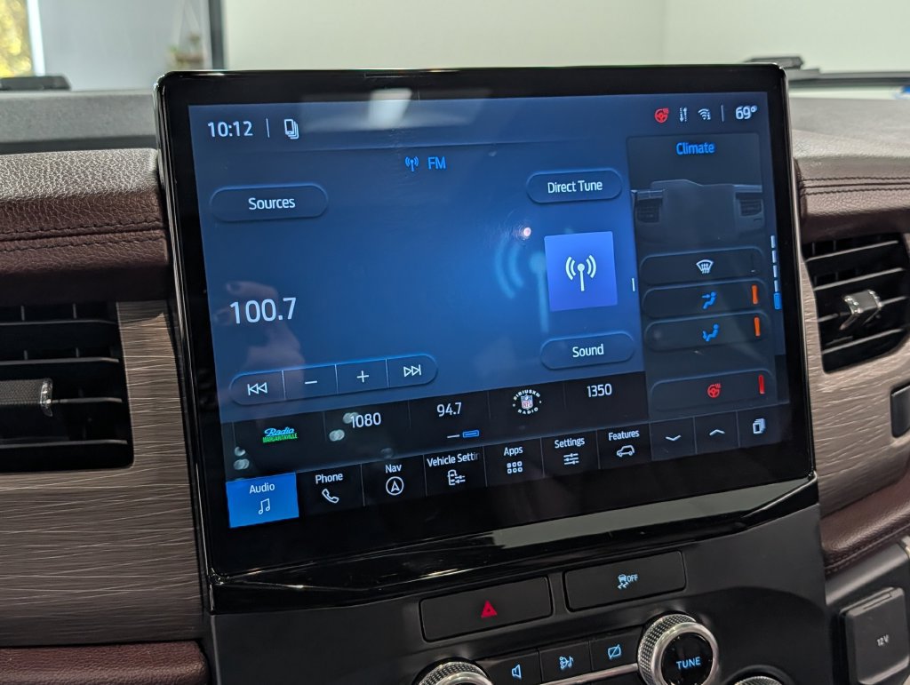 Used 2022 Ford Expedition Limited AWD/4WD image 14