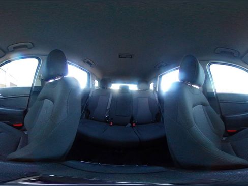 Used 2025 Kia Sportage LX image 41