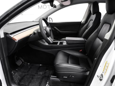 Used 2022 Tesla Model Y Long Range AWD/4WD image 4
