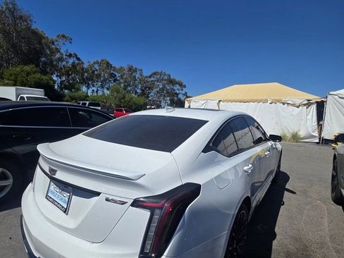 Used 2021 Cadillac CT5 V w/ Premium Package image 4