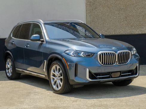 Used 2024 BMW X5 sDrive40i w/ Premium Package RWD image 6