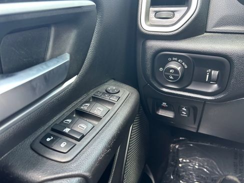 Used 2022 RAM 1500 Big Horn AWD/4WD image 19
