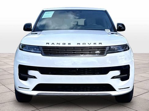 Used 2024 Land Rover Range Rover Sport Dynamic SE AWD/4WD image 3