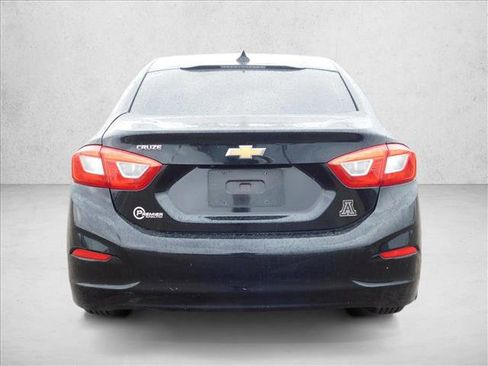 Used 2017 Chevrolet Cruze LS image 6