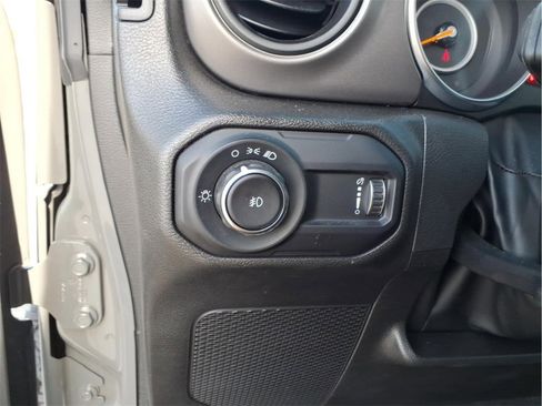 Used 2023 Jeep Wrangler Sport image 17