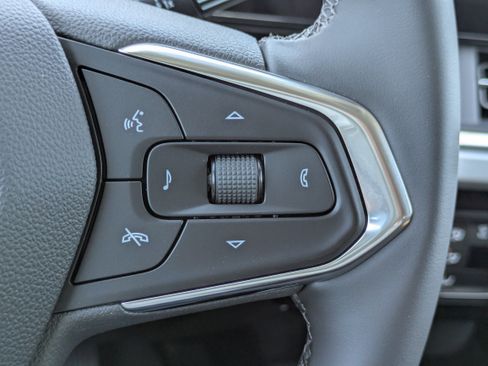 New 2026 Chevrolet Trax LT w/ Driver Confidence Package FWD image 16