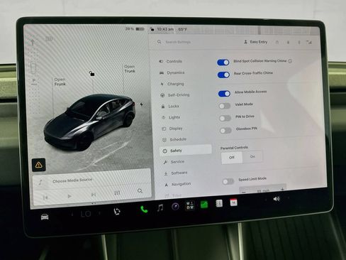 Used 2026 Tesla Model Y 2WD image 42