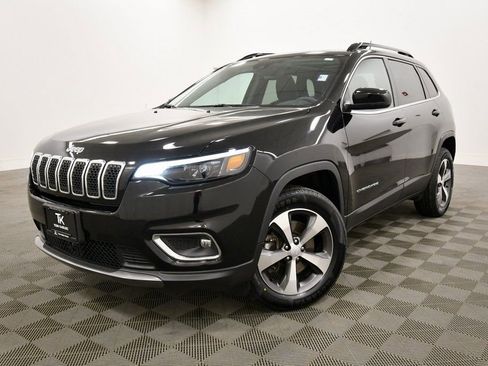 Used 2022 Jeep Cherokee Limited w/ Mopar Interior Package image 2