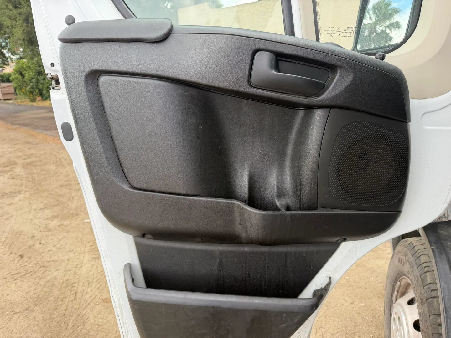 Used 2021 RAM ProMaster 2500 FWD image 9