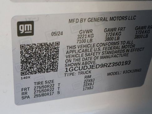 Used 2024 Chevrolet Silverado 1500 High Country w/ Technology Package AWD/4WD image 55
