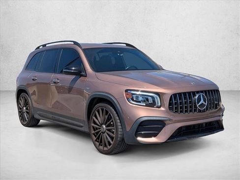 Used 2022 Mercedes-Benz GLB 35 AMG 4MATIC image 3