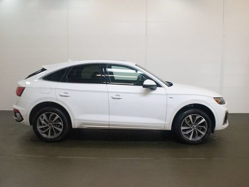Used 2024 Audi Q5 2.0T Premium Plus w/ Premium Plus Package AWD/4WD image 3