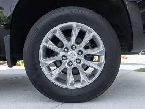 Used 2021 Chevrolet Silverado 1500 LTZ image 28