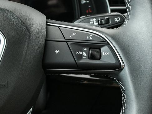 New 2025 Audi Q8 Premium image 11