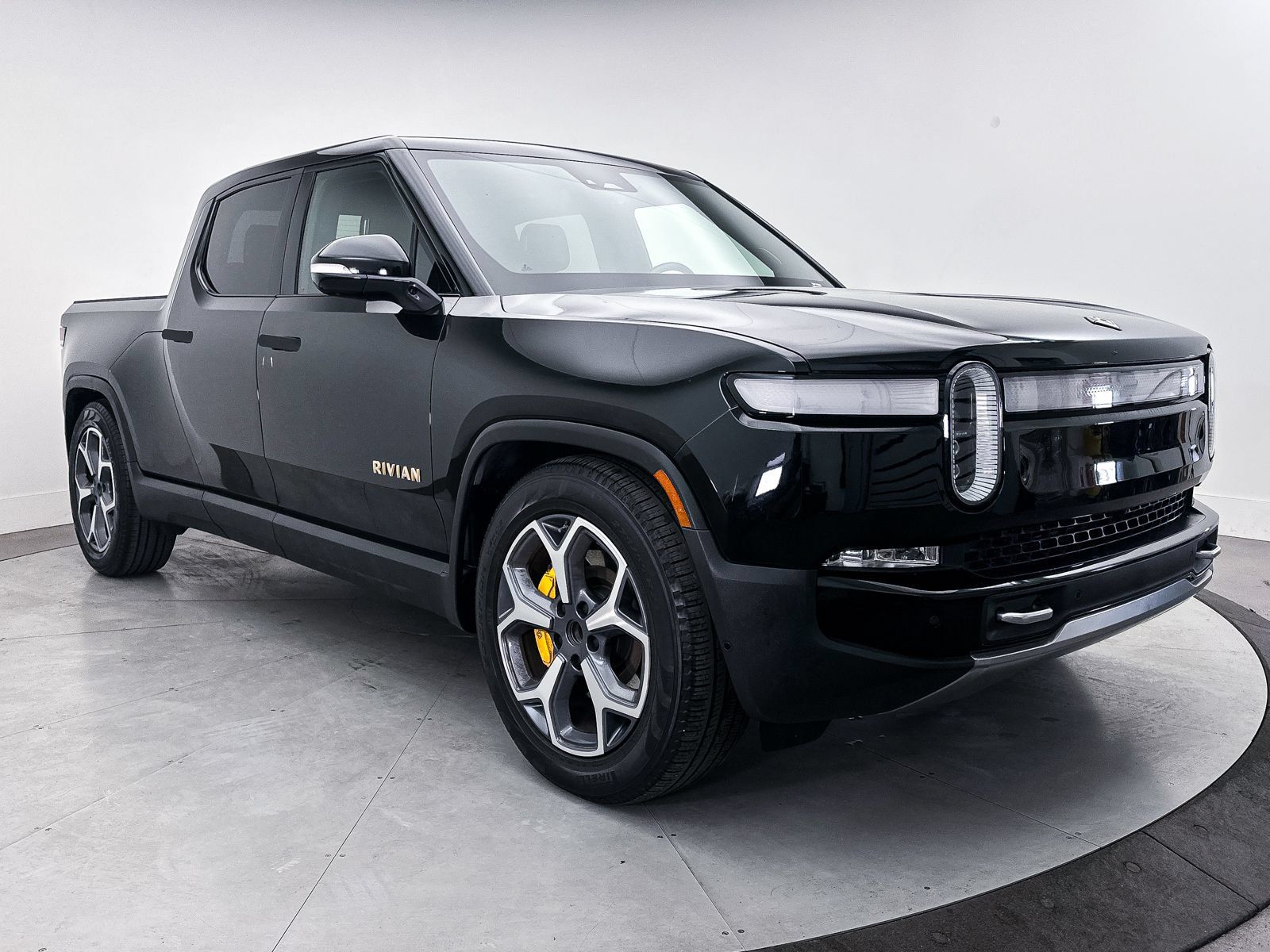 Used 2022 Rivian R1T Adventure AWD/4WD image 11