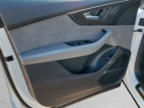 Used 2022 Audi SQ8 Prestige w/ Prestige Package image 51