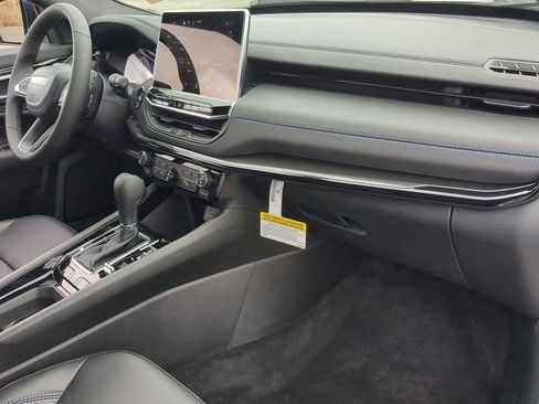 New 2026 Jeep Compass Limited image 20