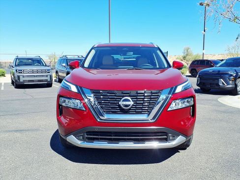 Used 2023 Nissan Rogue Platinum w/ Platinum Premium Package image 2