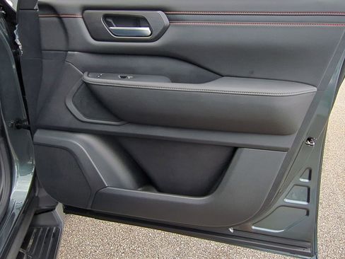 New 2025 Nissan Armada PRO-4X image 39