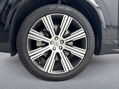 Used 2022 Volvo XC90 T6 Inscription w/ Climate Package image 12