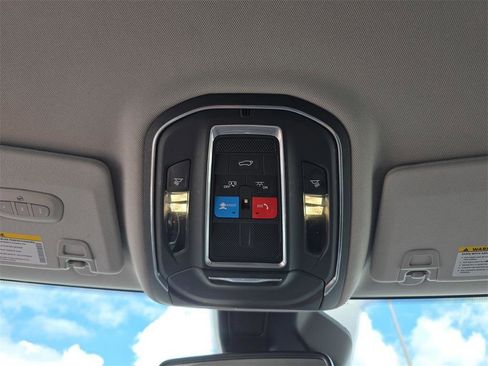 Used 2022 Jeep Grand Cherokee L Limited image 27