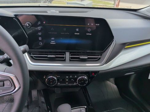 New 2026 Chevrolet Trax LT image 21